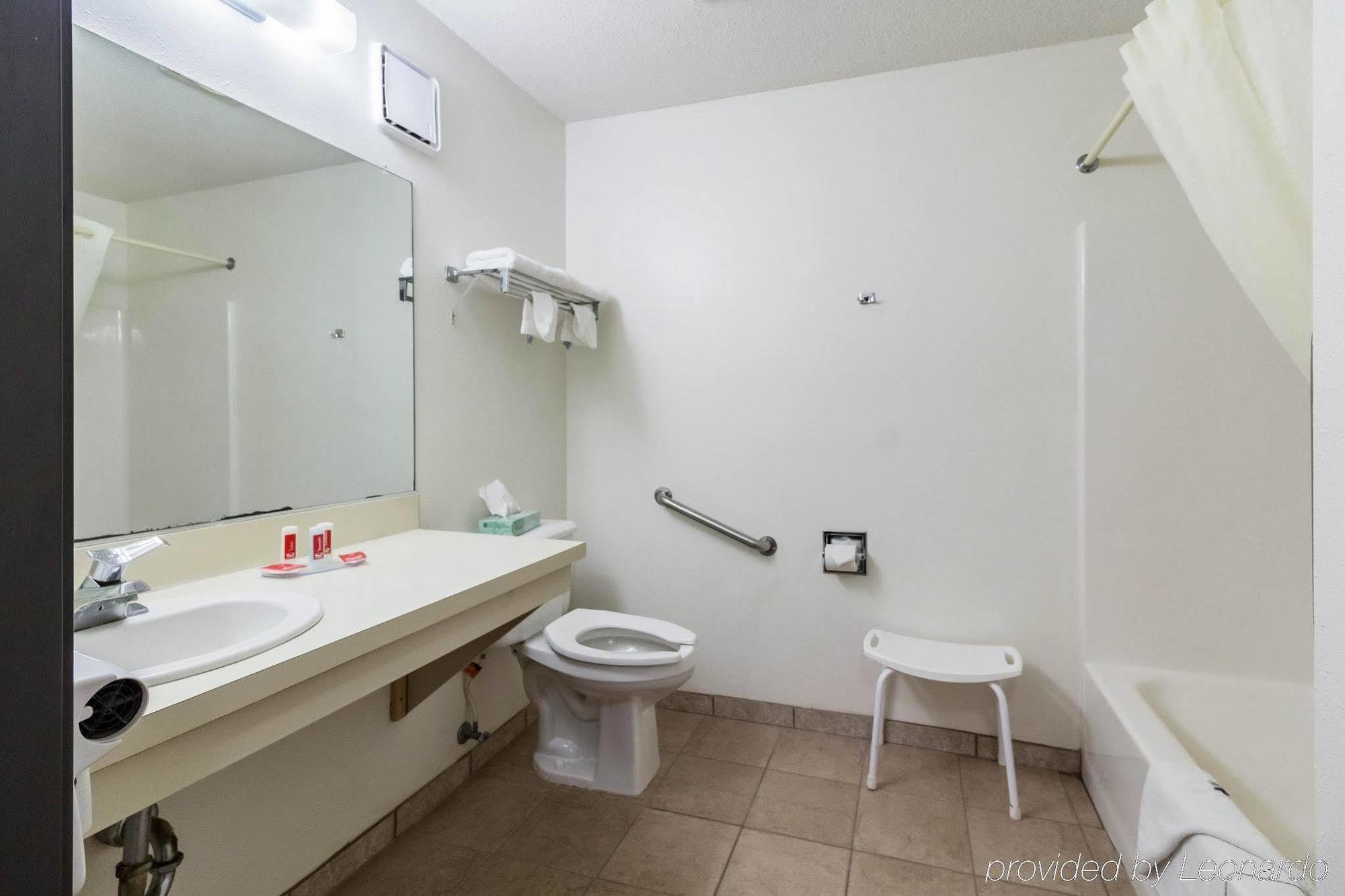 Econo Lodge Ortonville Екстер'єр фото