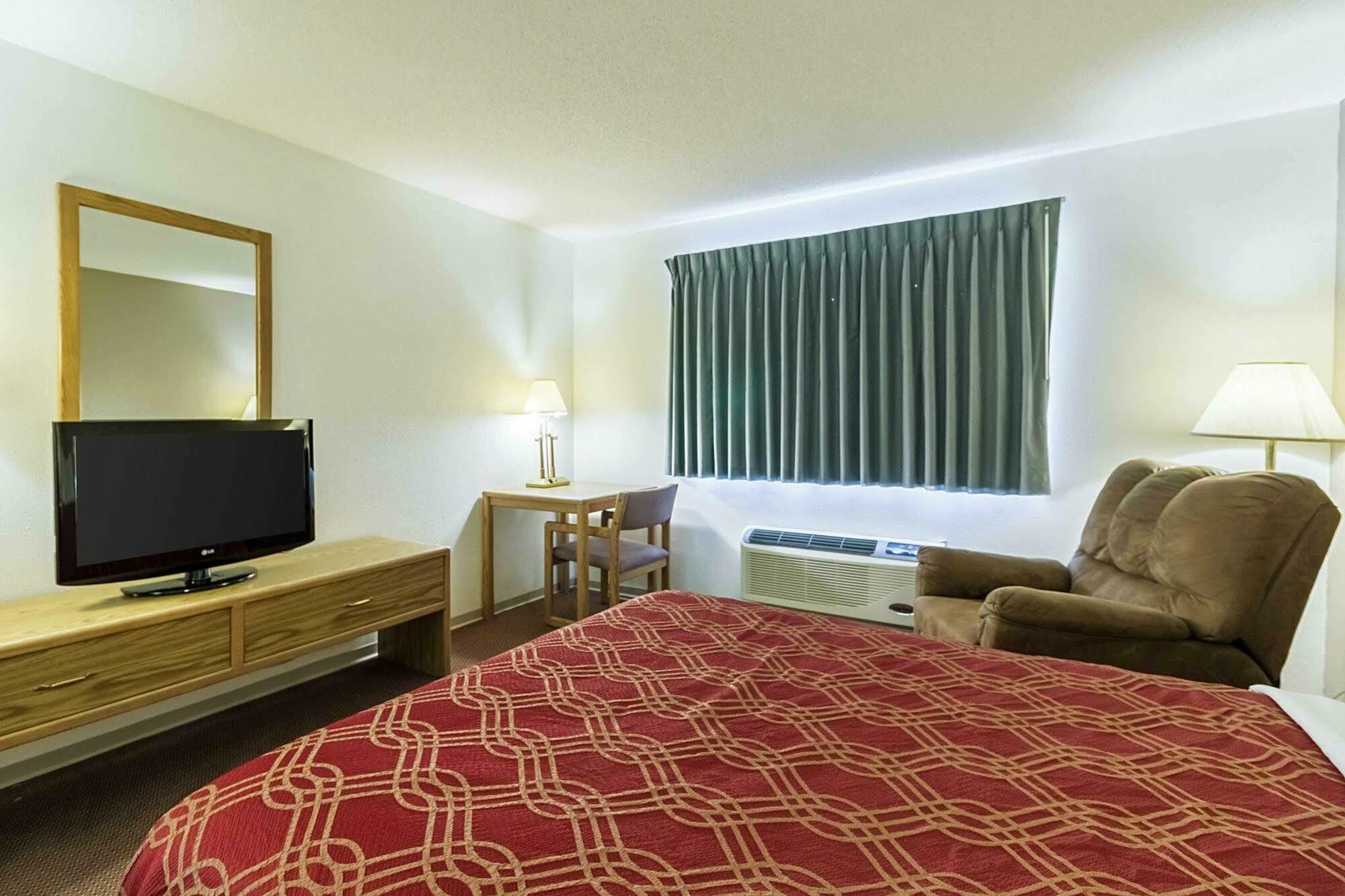 Econo Lodge Ortonville Екстер'єр фото